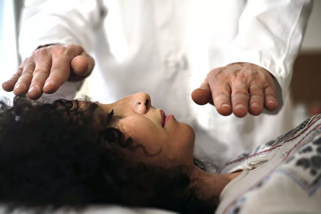 Patrick Rivard à domicile — magnétiseur réflexologue Vitré Rennes